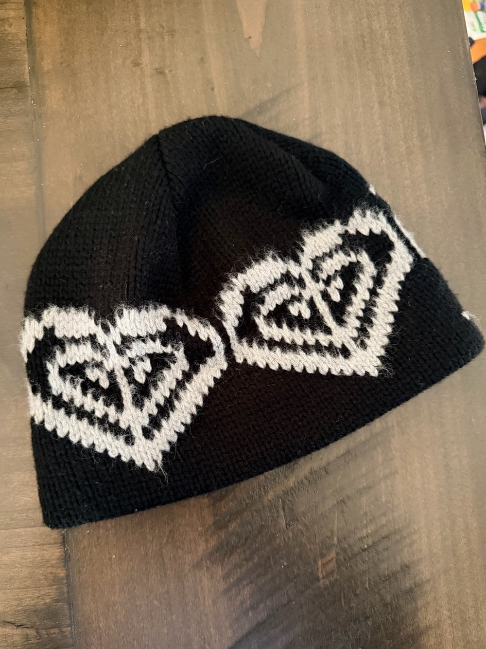 Vintage Y2K Roxy Black Knit Beanie